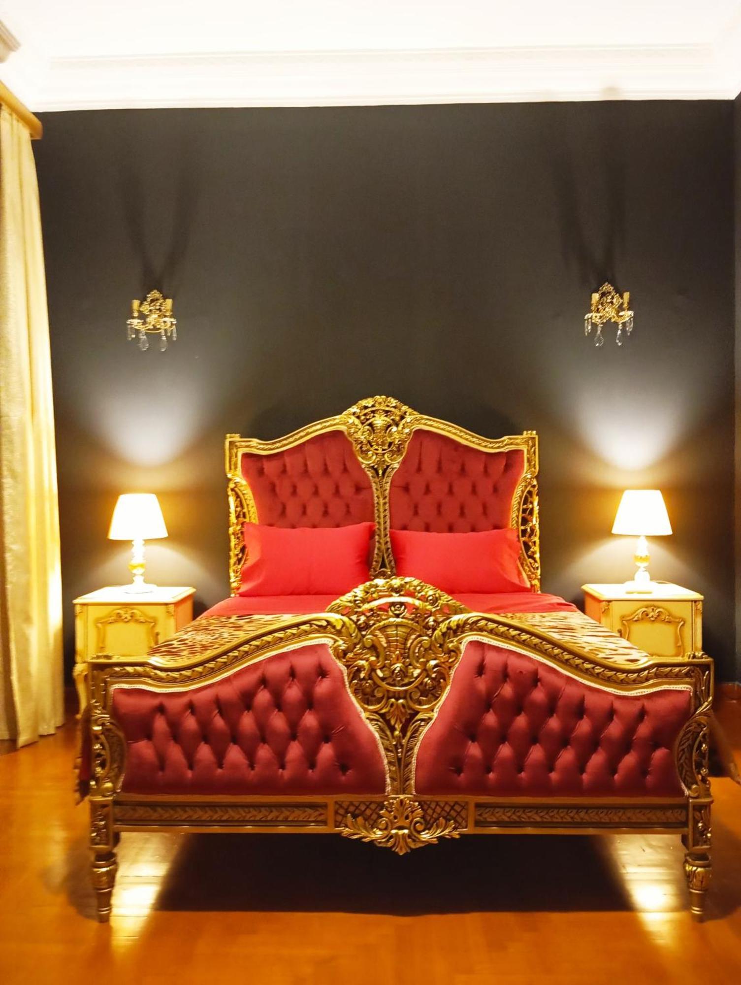 Iris Baroque Apartment إلفسينا المظهر الخارجي الصورة