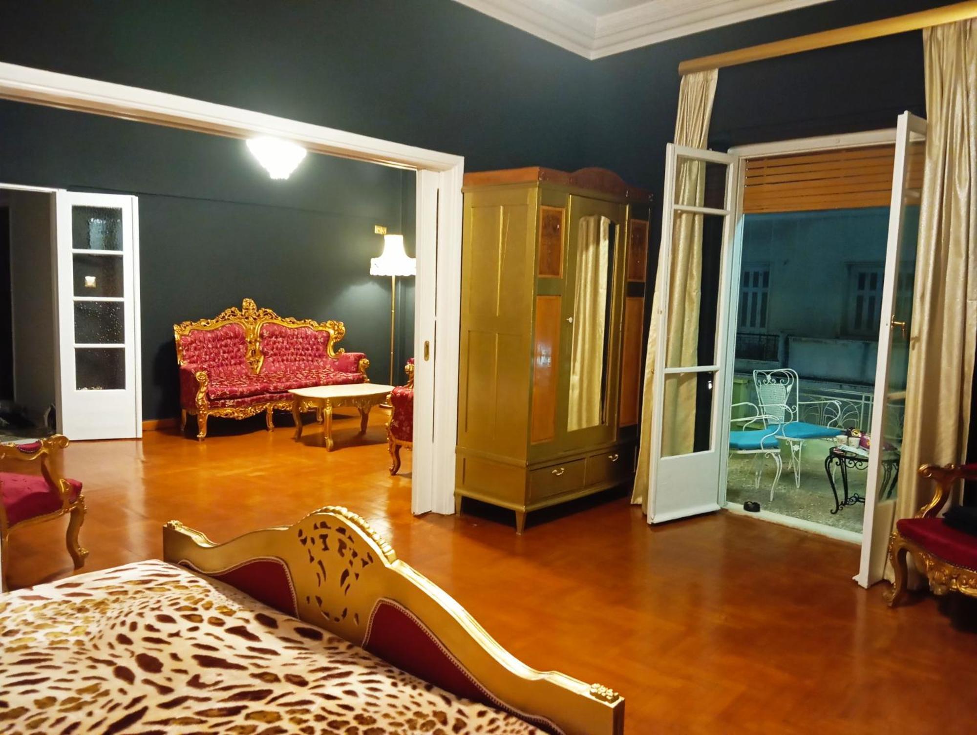 Iris Baroque Apartment إلفسينا المظهر الخارجي الصورة