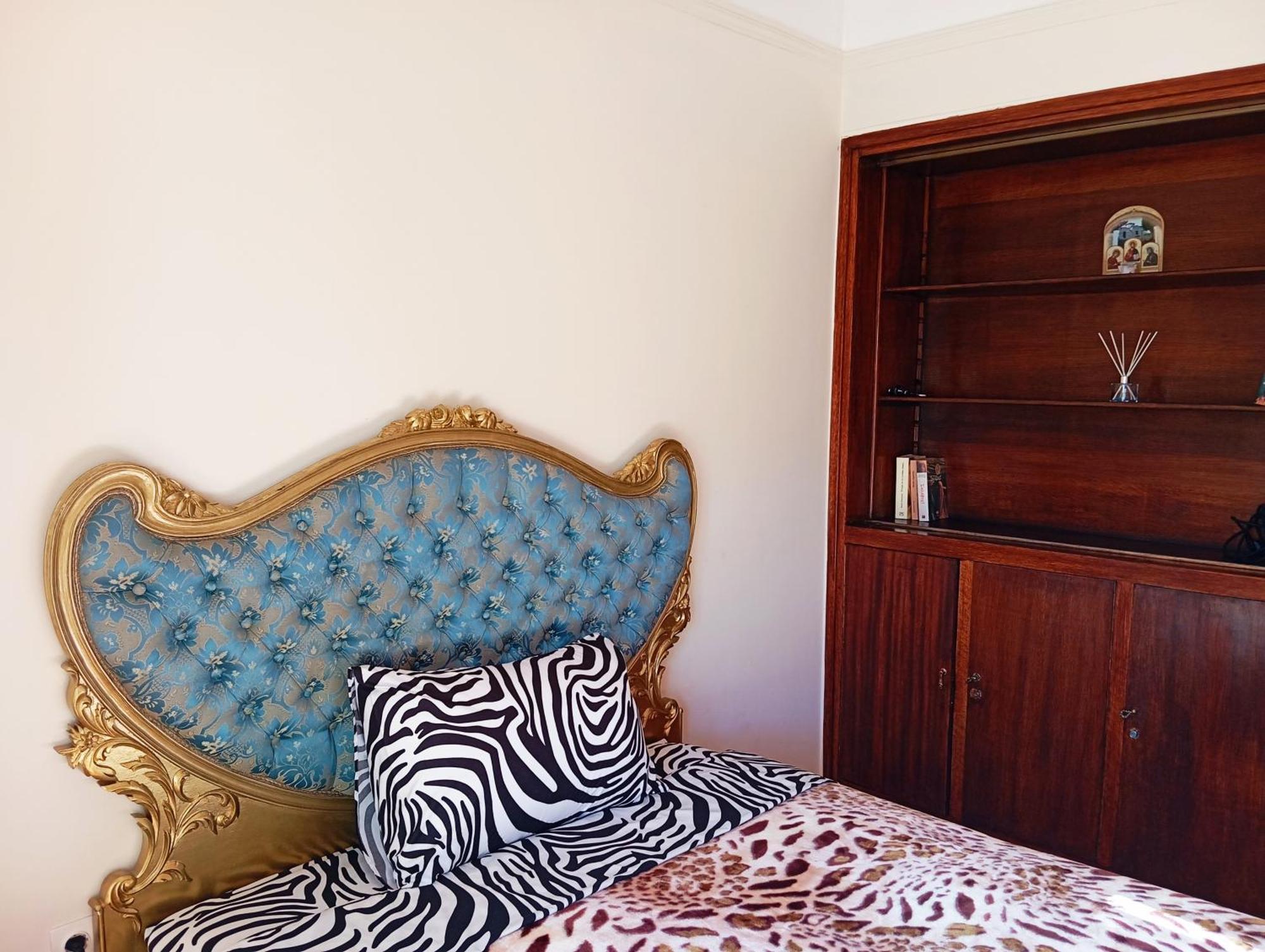 Iris Baroque Apartment إلفسينا المظهر الخارجي الصورة