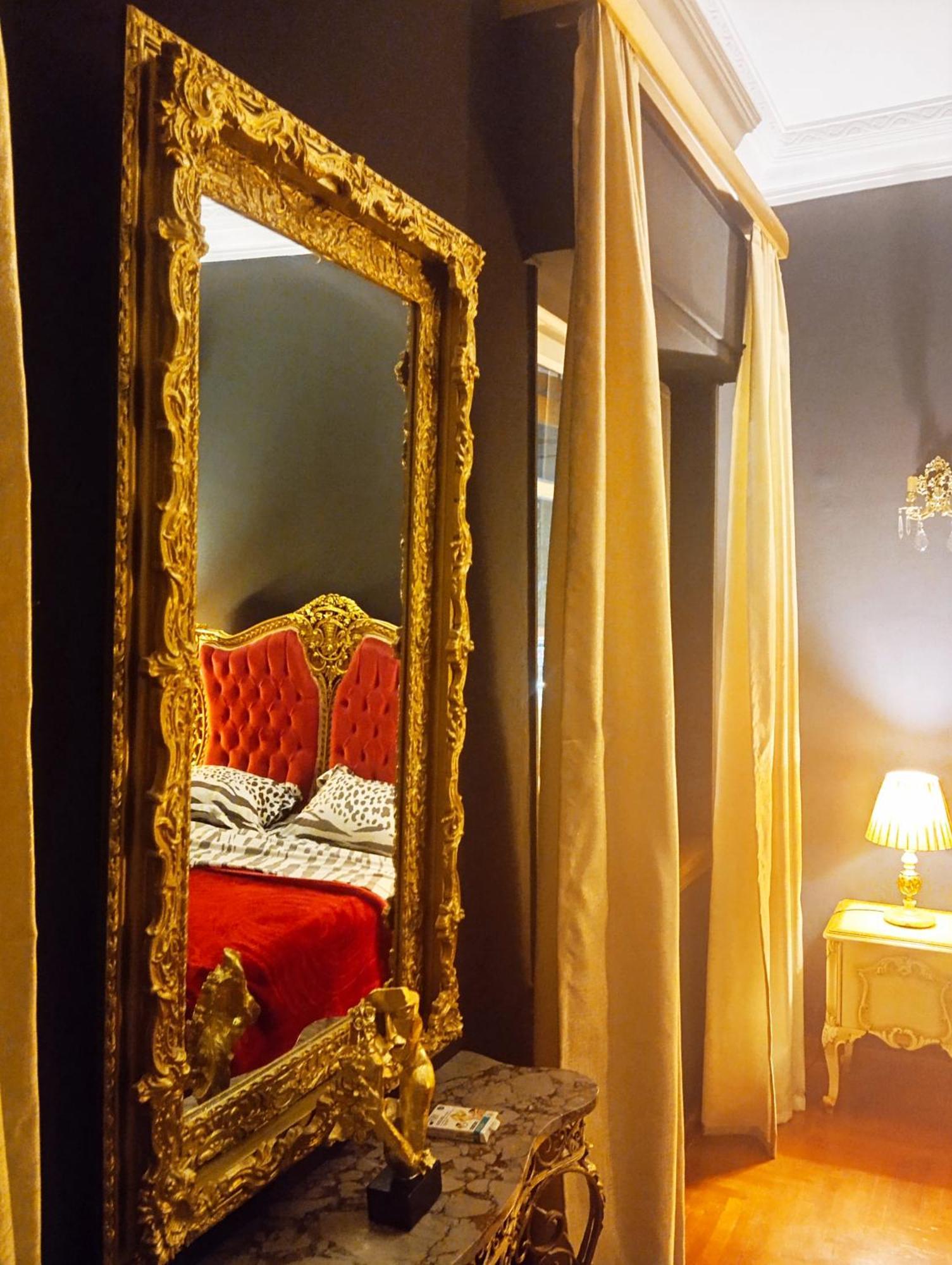 Iris Baroque Apartment إلفسينا المظهر الخارجي الصورة